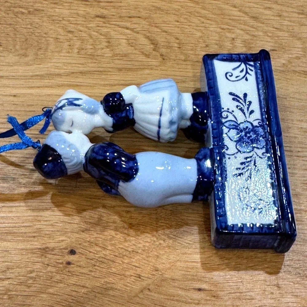 Delft Blue Kissing Dutch Boy and Girl Ceramic Ornament Blue White Porcelain